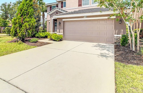 Sunridge Woods Casa | Fantastic 6BR Family Home + Game Room/BBQ/Poo!