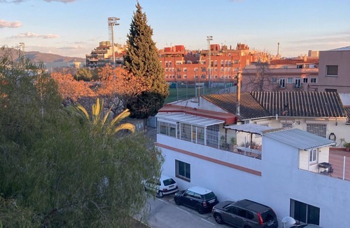 Barcelona Condominio | Fantastic apartment 15 minutes from Barcelona!