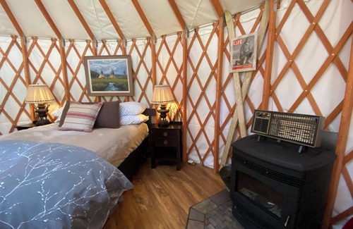 Rigby Complejo | Luscious Glamping Carpas dormir 4