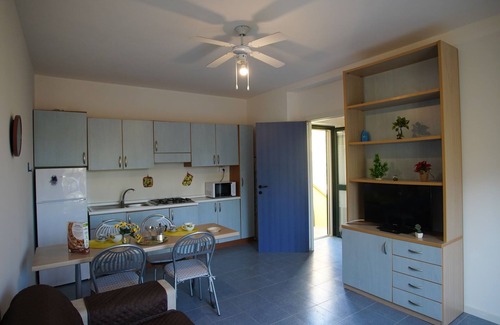 Sant'Andrea Apostolo dello Ionio Apartamento | Fantastic apartment within walking distance from the sea