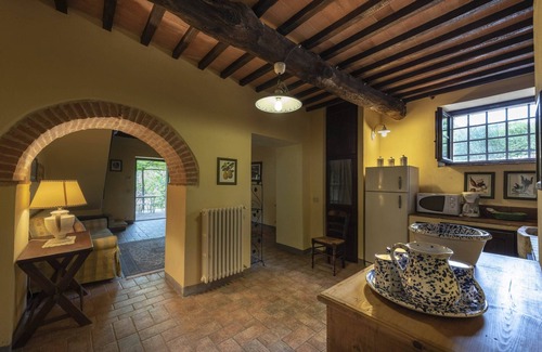 Simignano Apartamento | Fantástico apartamento en medio de la zona de Chianti, con terraza privada