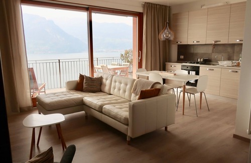 Dorio Apartamento | Fantástico apartamento con una maravillosa vista panorámica del lago de Como