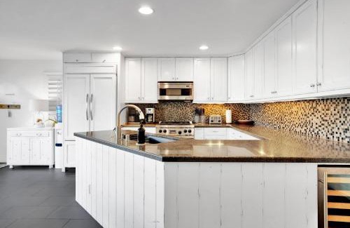 South Mission Beach Casa | Fantastic bayside vacation home - WiFi, central AC, patio, private washer & dryer