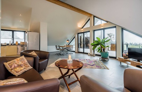 Holzhausen Apartamento | Fantástico apartamento luminoso con vistas al lago en Holzhausen am Ammersee