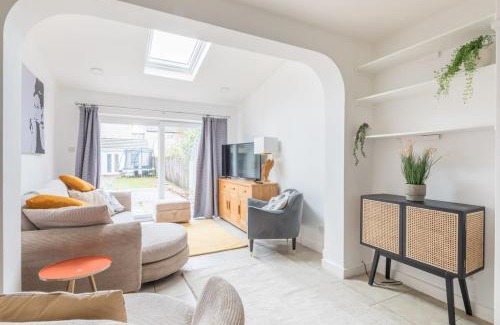 Cambridge Casa | Fantastic central 4-bed home FREE PARKING