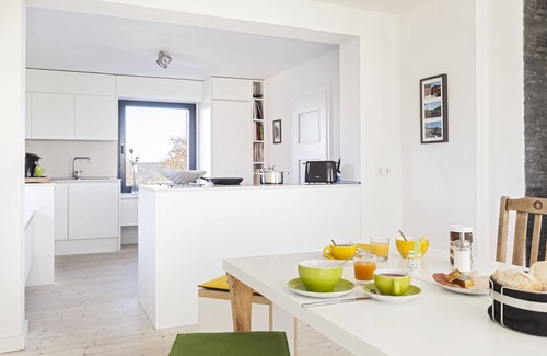 Huertgenwald Casa | Fantástica casa de vacaciones con una hermosa vista del valle 2
