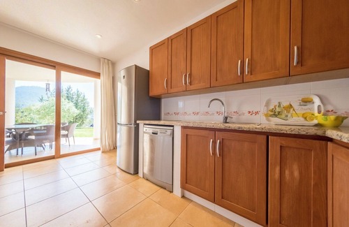 Sant Josep de sa Talaia Villa | Fantástica villa con vistas a la montaña, piscina y Wi-Fi; se admiten mascotas, aparcamiento disponible