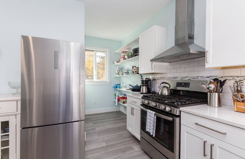 Isle La Motte Casa | Fantastic Family Lakefront Home on Peaceful Isle LaMotte, VT!