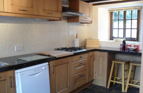 Ashford-in-the-Water Cabaña | OFERTAS DE VERANO DISPONIBLES! Un lujo de 3 dormitorios, 3 baños. Casa rural.