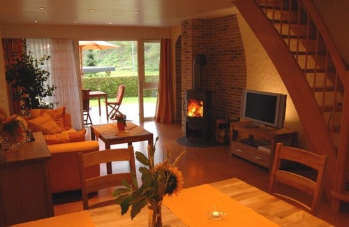 Wrexen Casa | Casa de vacaciones de lujo en la linde del bosque con jacuzzi y chimenea (wifi gratis)