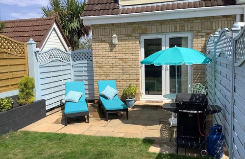 Sandown Casa | FANTÁSTICA casa de vacaciones de nueva construcción cerca de la playa de arena de Sandown