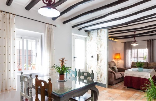 Nigüelas Cabaña | Fantástica casa en Nigüelas con terraza y vistas