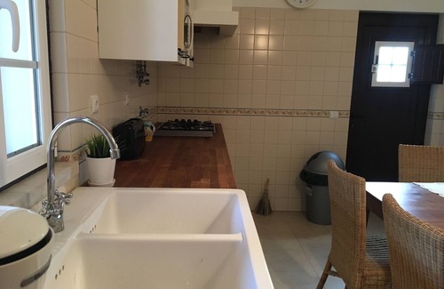Vale de Mulheres Otro | Fantástica casa w / piscina en zona tranquila y caliente Alentejo llanura cerca de Évora