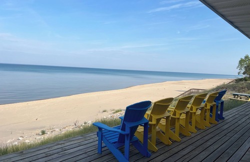 Montague Casa | Fantastic Lake Michigan beachfront property in Montague Michigan.