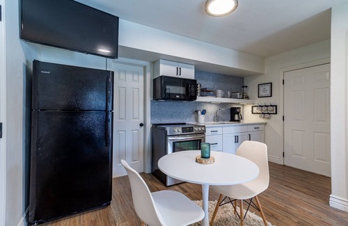 Bella Vista Casa | Fantastic Lake View! Has a king bed or a twin bed set up, your choice.