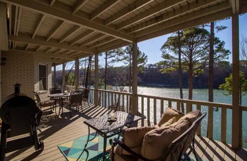 Bella Vista Casa | Fantastic Lake View! Has a king bed or a twin bed set up, your choice.