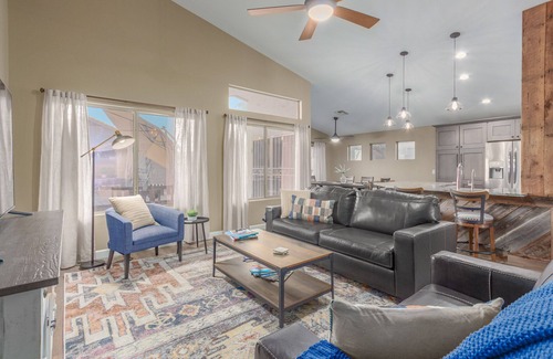 Gilbert Casa | Fantastic Location! Beautiful 4 Beds, Priv Heated Pool half mi to Dwntwn Gilbert