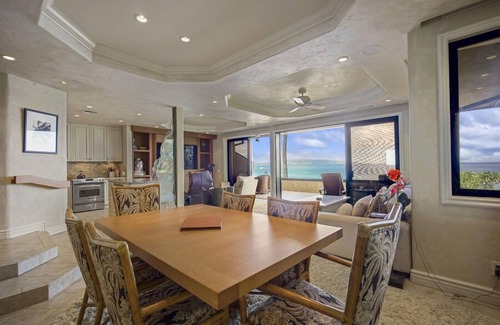 Wailea Condominio | Fantastic Location - Beautiful Beach Front Condo -Makena Surf # B-207
