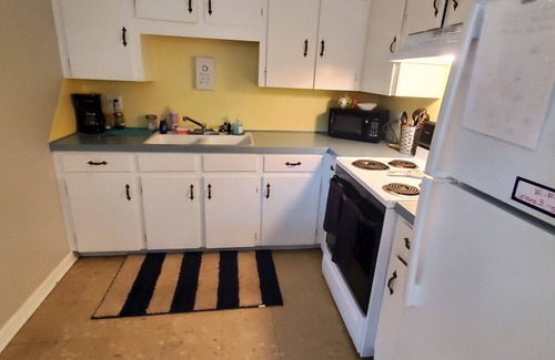 West Monroe Apartamento | Fantastic Location! Affordable Clean 2br/1ba