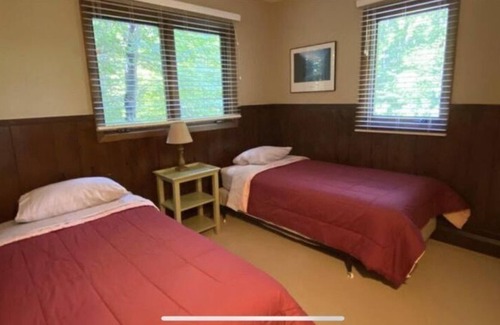 Mancelona Chalet De Esquí | Fantastic NEW Schuss Mountain location for a Pure Michigan get-away!