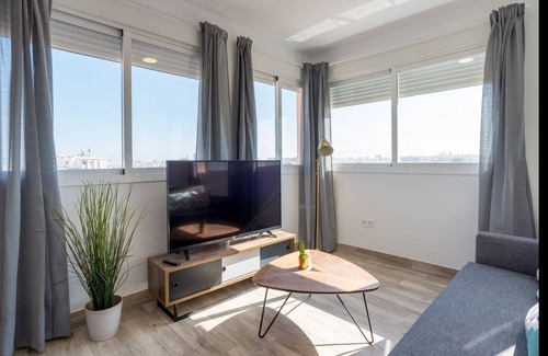 Capuchinos Apartamento | Magnifico Ático terraza con vistas 2hab AC