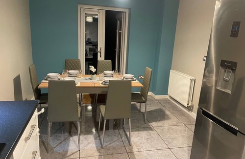 Wootton Casa | Fantastic, pet Friendly 3 Bedroom House in Bedford