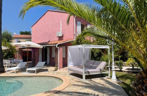 Sainte-Maxime Villa | Fantastic pool villa 900m to the beach; with extravagant big garden