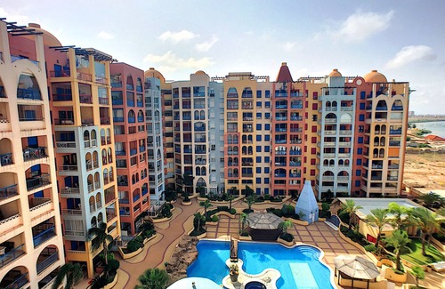 Playa Honda Apartamento | Fantásticas vistas al mar, wifi, 2 piscinas, estacionamiento