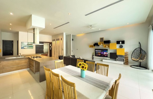 Rawai Villa | Fantastic SeaView 4BR Private Pool Villa