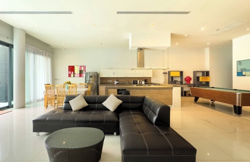 Rawai Villa | Fantastic SeaView 4BR Private Pool Villa