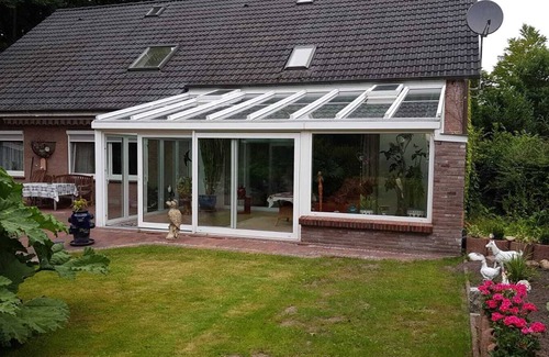 Sandhorst Apartamento | Fantastic apartment with a large winter garden in Aurich