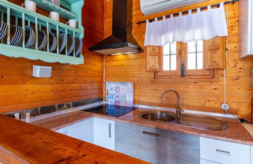 Alozaina Casa | Alojamiento de 3 habitaciones en Alozaina