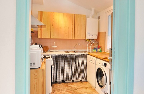 Quercianella Apartamento | Fantásticas vistas, jardín privado, aire acondicionado, WIFI gratuito.
