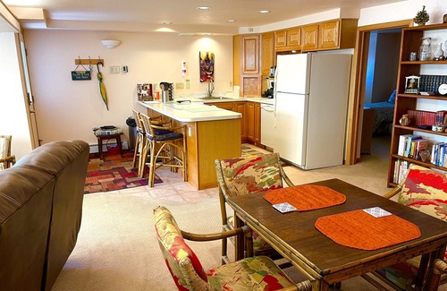 Ridglea Hills Apartamento | Fantásticas vistas en el este de Boulder y Friendly Resident Owners