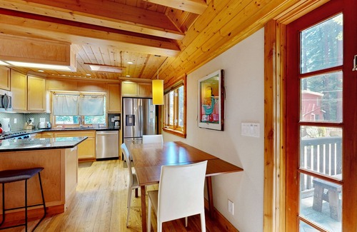 Northwood Casa | Fantastic Wooded Gem W/ Private Hot Tub, Free WiFi, Furnished Deck, & Gas Grill