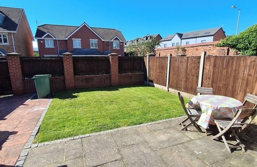 Liverpool Casa | Fantastically located home by Penny Lane