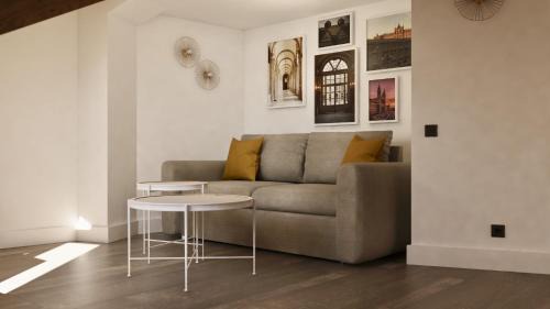 Barrio de La Latina Apartamento | Fantastico Atico en Cava Baja Madrid Centro 401 Palacio Real