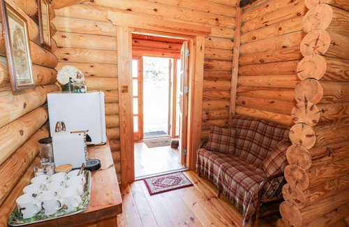 Little Haywood Cabaña | Far Coley Farm and Kilnhurst Log Cabin
