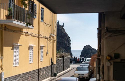 Aci Trezza Apartamento | Faraglioni House