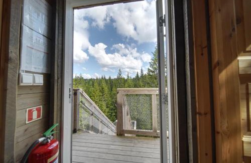 Ringsaker Otro | Faråsen Luxury Treetop Cabin - Sleep Among the Trees