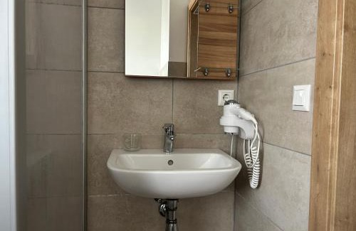 Kremsmuenster Apartamento | FarawayHomes Aparthotel Krems