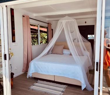 Teahupoo Casa | Fare Iriatai