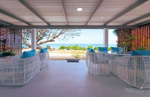 Moorea-Maiao Villa | Fare Nalu - 2BR Beach Bungalow