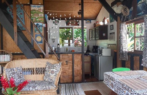 Teahupoo Casa | Fare Vahine Oviri
