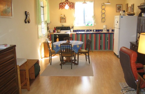 Utopia Cabaña | Farhaven Guest Cottage