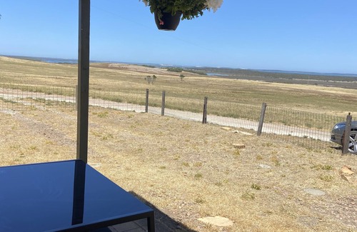Warrow Cabaña | Farm Beach Cottage, short distance to Farm Beach and amazing views.