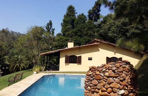 Itapecerica da Serra Casa | Granja Hermosa vista del bosque y el lago. 40 minutos S. Paulo Sencillo y acogedor.