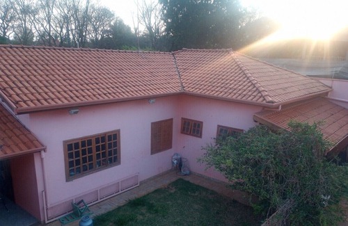 Santa Rita do Passa Quatro Casa | Farm in tourist municipality with 700 square meters of land