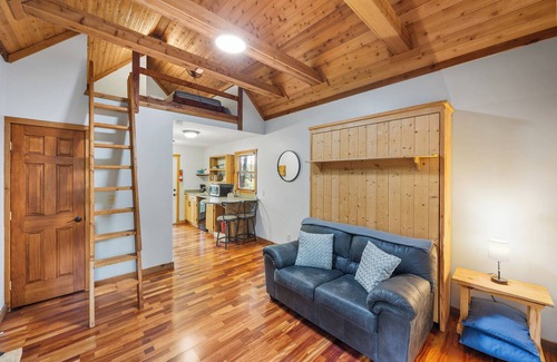 Mount Juliet Cabina | Cozy Cabin, 140 Acre Farm, capacidad para 4, cerca de Nashville, Bodas / Eventos Bienvenido