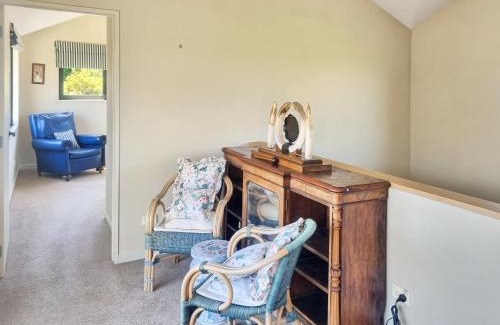 Wanaka Casa | Farm Cottage Charm